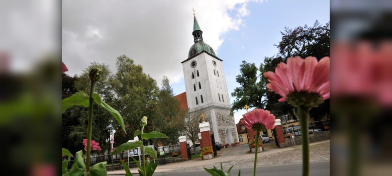 Bild Kirche Loitz.jpg